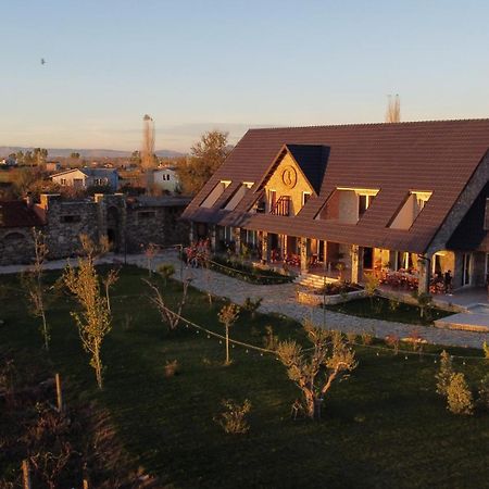 Hotel Lahuta E Vjeter Agroturizem Lac Exterior foto